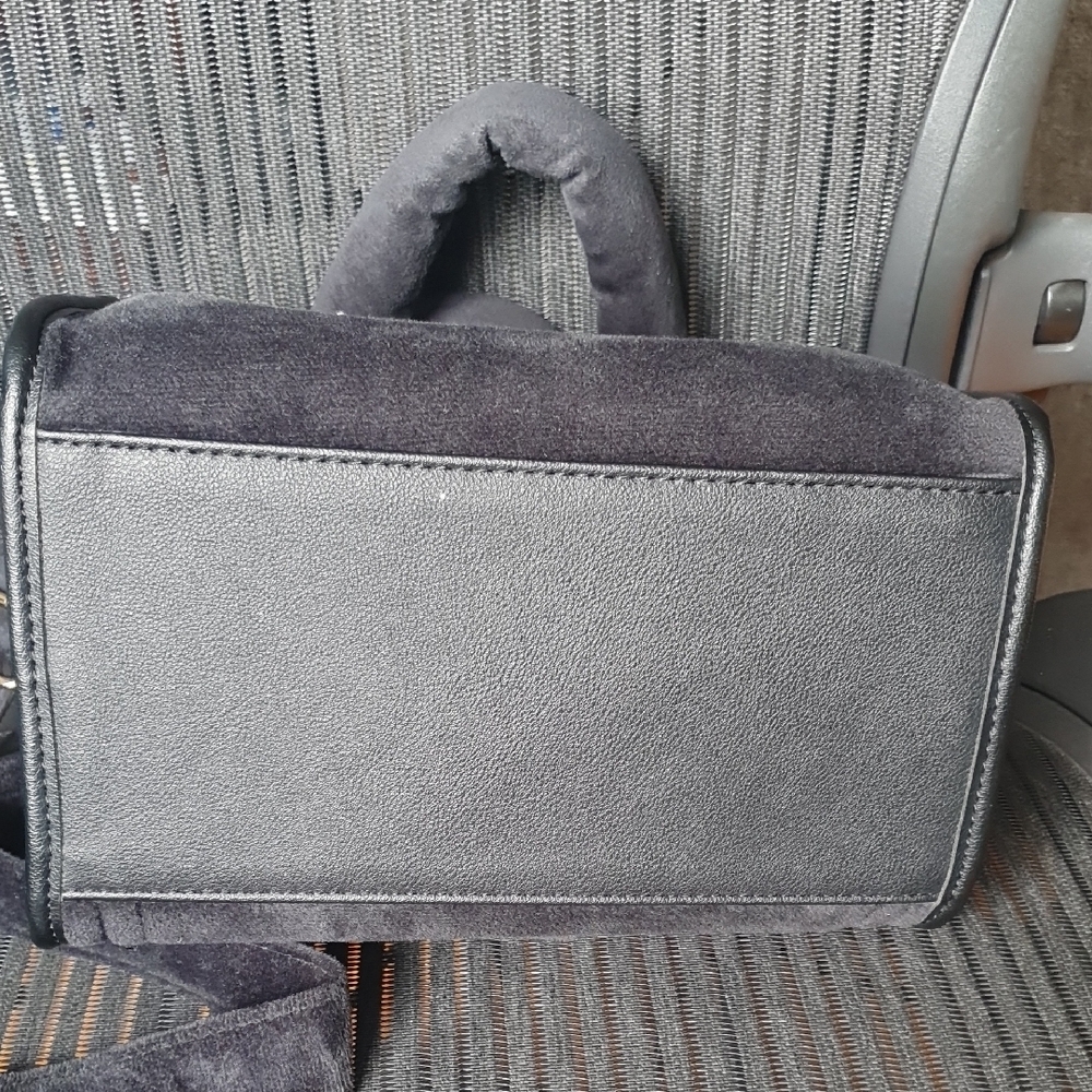 Juicy Couture Black Mini Tote with Crystal Script Logo - Picture 5 of 6